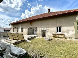 Prodej komerčního pozemku, Hořany, 563 m2