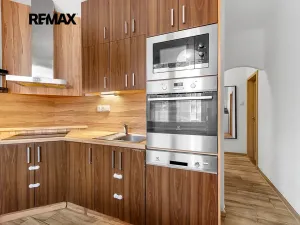 Prodej bytu 3+1, Plzeň, náměstí Generála Píky, 72 m2
