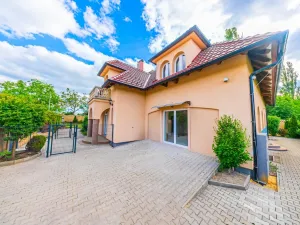 Prodej bytu 3+1, Buštěhrad, Topolová, 106 m2