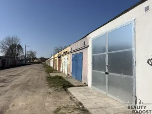 Pronájem garáže, Hodonín, 23 m2