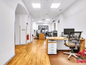 Prodej komerční nemovitosti, Moravská Třebová - Město, nám. T. G. Masaryka, 422 m2