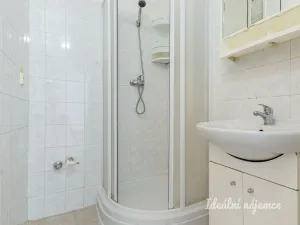 Pronájem bytu 2+1, Praha - Záběhlice, Jabloňová, 38 m2