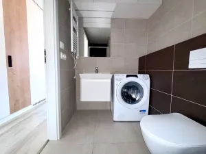 Pronájem bytu 1+kk, Praha - Smíchov, Plzeňská, 25 m2