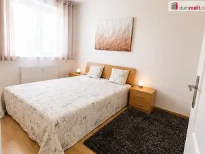 Pronájem bytu 2+kk, Praha - Dolní Chabry, Spořická, 56 m2