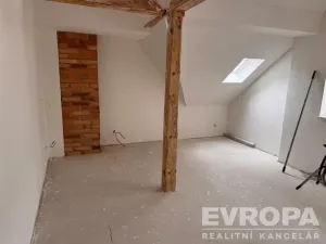 Prodej bytu 1+kk, Jablonec nad Nisou, Sokolí, 26 m2