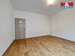 Pronájem bytu 3+1, Cheb, Valdštejnova, 86 m2