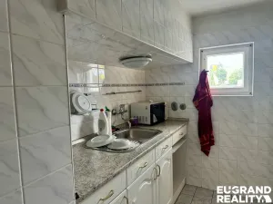 Pronájem výrobních prostor, Varnsdorf, Žilinská, 2400 m2