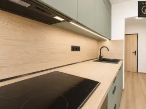 Pronájem bytu 2+1, Praha - Lhotka, Štúrova, 55 m2