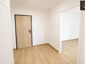 Pronájem bytu 2+1, Praha - Lhotka, Štúrova, 55 m2