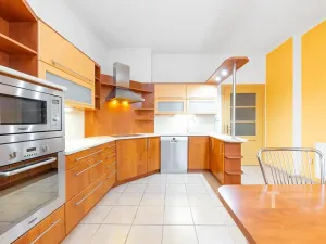 Prodej rodinného domu, Miroslav, Husova, 245 m2
