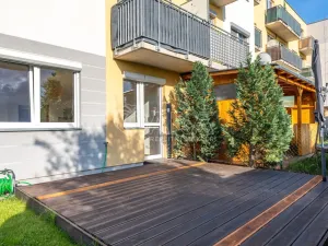 Pronájem bytu 2+kk, Jesenice, Na Okruhu, 50 m2