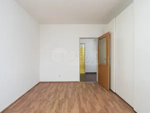 Pronájem bytu 2+kk, Jesenice, Na Okruhu, 50 m2