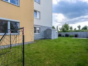 Pronájem bytu 2+kk, Jesenice, Na Okruhu, 50 m2