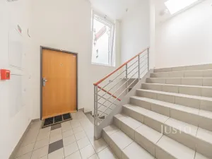 Prodej bytu 2+kk, Praha, Stupkova, 75 m2