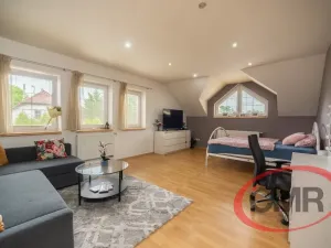 Prodej rodinného domu, Jesenice, Za Rybníkem, 350 m2