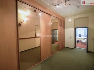 Pronájem kanceláře, Praha - Smíchov, Radlická, 60 m2