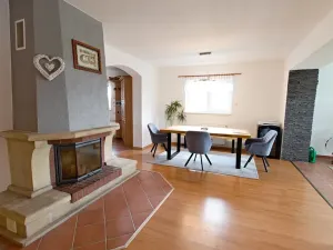Prodej rodinného domu, Klenčí pod Čerchovem, 250 m2