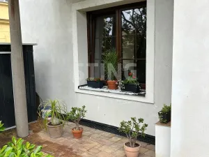 Pronájem bytu 2+kk, Sezemice, Tyršovo náměstí, 43 m2