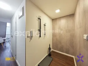 Pronájem bytu 1+kk, Zlín, Devadesátá, 40 m2