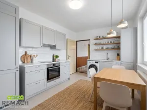 Prodej rodinného domu, Topolná, 259 m2