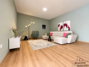 Prodej bytu 3+kk, Třebíč - Vnitřní Město, Karlovo nám., 123 m2