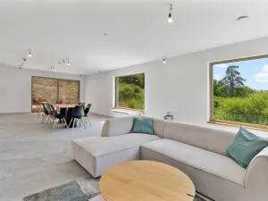 Prodej rodinného domu, Králův Dvůr, 180 m2