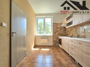 Prodej bytu 2+1, Jaroměř - Pražské Předměstí, 51 m2