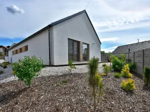 Prodej rodinného domu, Králův Dvůr, U Černého vršku, 114 m2