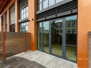 Pronájem bytu 3+kk, Praha - Vysočany, Kolbenova, 65 m2