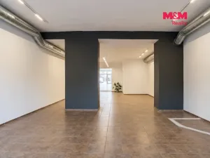 Pronájem obchodního prostoru, Pardubice, Smetanovo náměstí, 350 m2