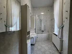 Prodej bytu 3+kk, Karlovy Vary, Poděbradská, 105 m2