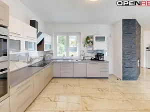 Prodej rodinného domu, Újezd u Černé Hory, 176 m2