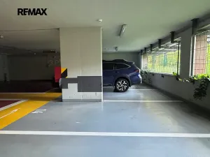 Pronájem garážového stání, Praha - Vokovice, K Červenému vrchu, 12 m2
