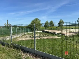 Pronájem skladu, Měník, 5000 m2