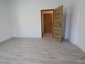 Prodej bytu 2+kk, Děčín - Děčín VI-Letná, Novoměstská, 41 m2