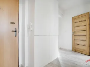 Prodej bytu 2+kk, Děčín - Děčín VI-Letná, Novoměstská, 41 m2