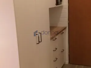 Pronájem bytu 1+kk, Praha, Sokolovská, 30 m2