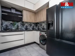 Prodej bytu 4+1, Hradec Králové - Nový Hradec Králové, Mandysova, 71 m2