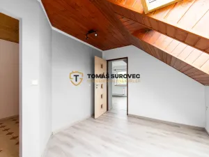 Prodej rodinného domu, Lešná, 190 m2