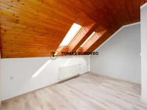 Prodej rodinného domu, Lešná, 190 m2