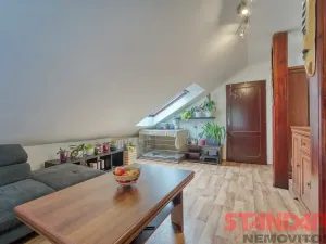 Prodej komerční nemovitosti, Chrášťany, Plzeňská, 207 m2