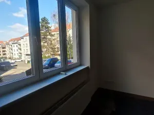 Prodej obchodního prostoru, Praha, Bělohorská, 86 m2