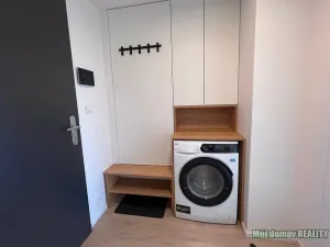 Pronájem bytu 1+kk, Praha - Smíchov, U Lihovaru, 31 m2