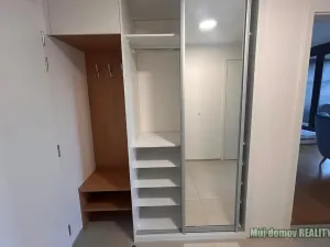 Pronájem bytu 2+kk, Praha - Libeň, Zenklova, 53 m2