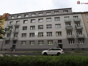 Prodej bytu 2+1, Karlovy Vary - Drahovice, Vítězná, 68 m2