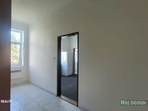 Pronájem bytu 3+1, Praha - Kobylisy, Nad záložnou, 85 m2