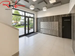 Pronájem bytu 1+kk, Praha, Honzíkova, 27 m2