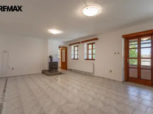 Prodej rodinného domu, Čečelice, Dlážděná, 450 m2