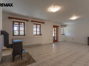 Prodej rodinného domu, Čečelice, Dlážděná, 450 m2