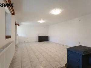 Prodej rodinného domu, Čečelice, Dlážděná, 450 m2